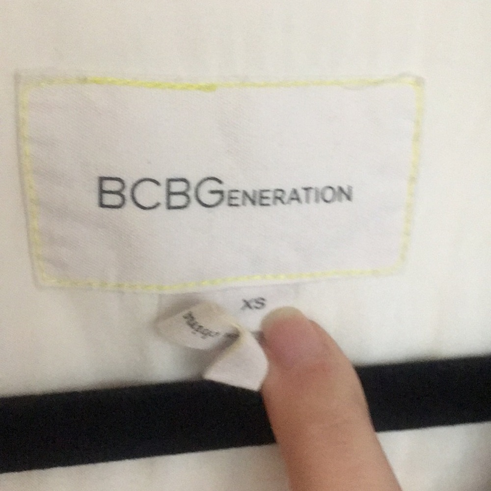 3/30 ⚡️ Bcbg generation shirt - Picture 3 of 5